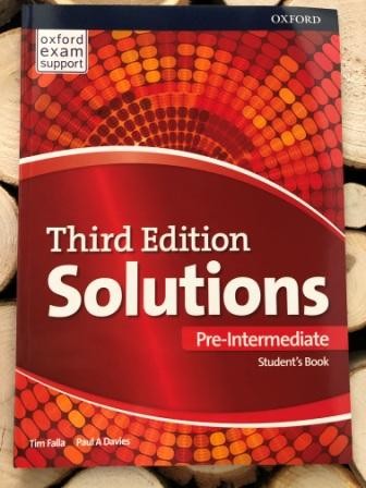 Solutions Pre-Intermediate Student's Book 3rd edition